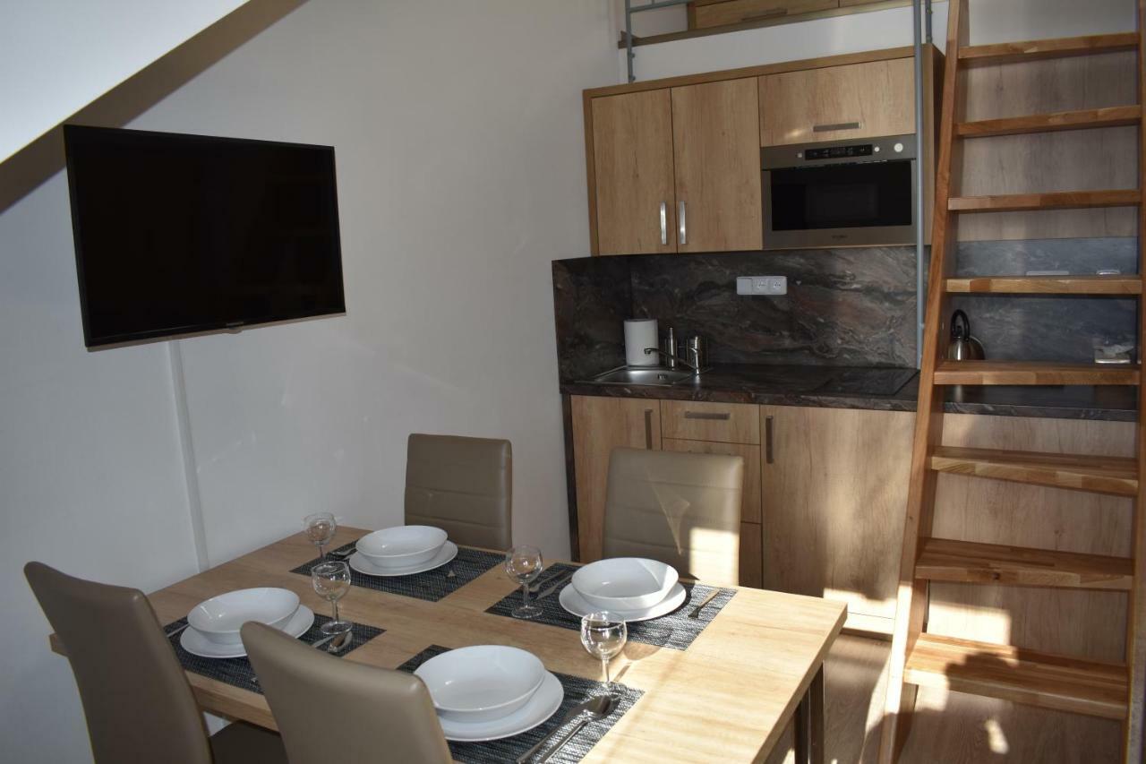 Apartma Fara Лоучна-над-Десноу Экстерьер фото
