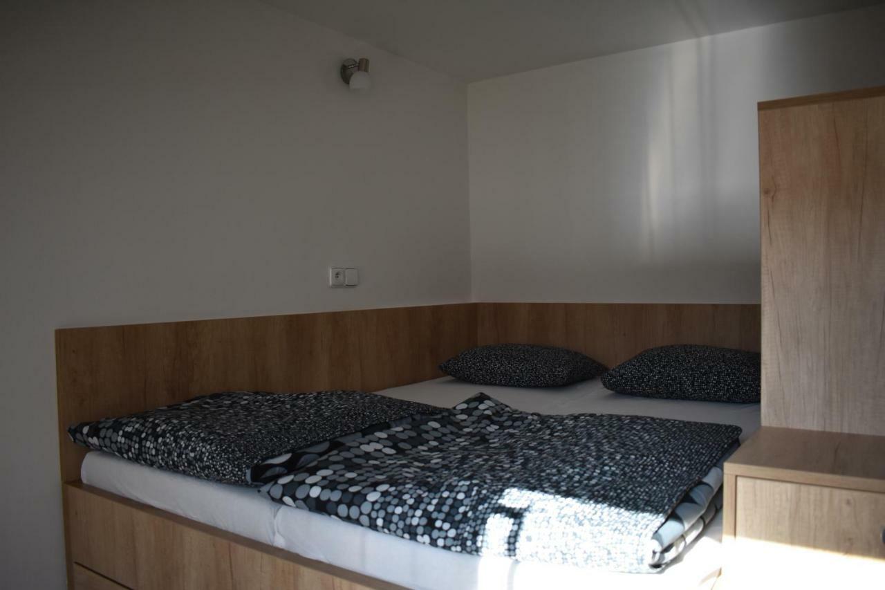 Apartma Fara Лоучна-над-Десноу Экстерьер фото